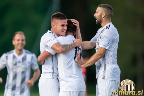 Veselje po doseženem zadetku. Matic Maruško, Luka Bobičanec, Amadej Maroša in Nino Kouter.