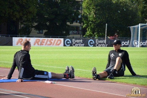 Matic Maruško je treniral po posebnem programu. Zraven njega (desno) je Dejan Novak, kondicijski trener.