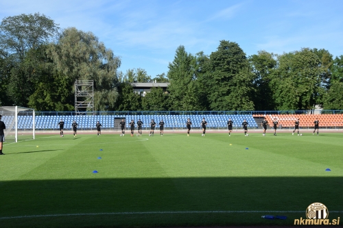 Uradni trening.