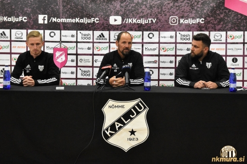 Tiskovna konferenca je potekala po treningu. Od leve: Žan Karničnik, trener Ante Šimundža in medijski predstavnik v Talinu, Smiljan Kuhar.