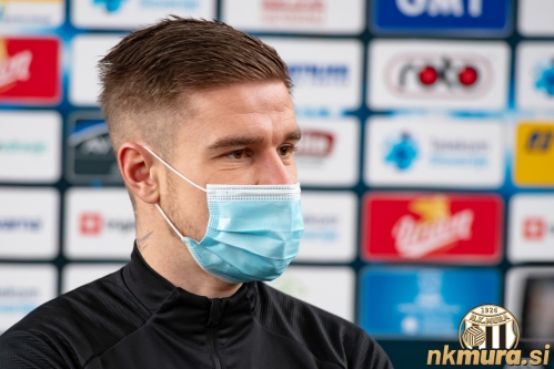 Luka Bobičanec je odgovarjal na novinarska vprašanja.