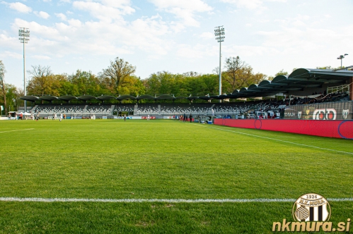 Pogled na prazne tribune stadiona Fazanerija. Zaradi epidemije koronavirusa so stadioni zaprti za javnost.