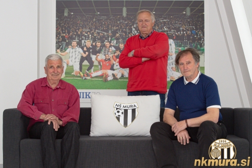 Tri legende Mure. Od leve: Karel Glažar, Ervin Kerčmar mlajši in Vladimir Kukanja. Fotografija je nastala 17. maja 2021.