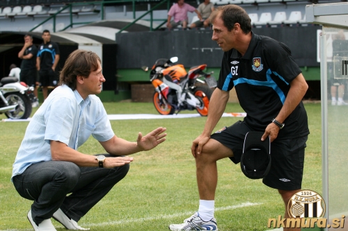 Dva nekdanja napadalca in sedaj trenerja - Primož Gliha in Gianfranco Zola.