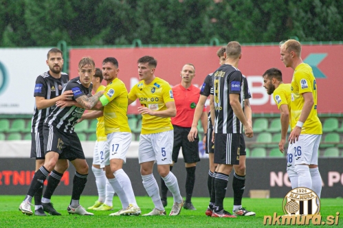 Gneča v kazenskem prostoru Brava.