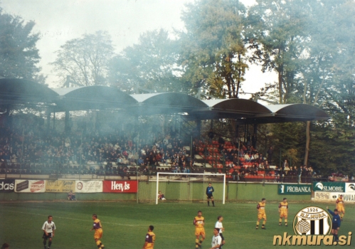 Derbi med Muro in Mariborom so zaznamovali štirje zadetki in nova streha Fazanerije.