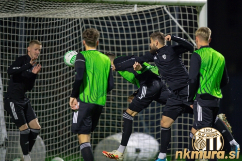 Uradni trening Mure je bil dan pred tekmo ob 18.45 na stadionu Ljudski vrt v Mariboru.