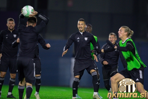 Uradni trening Mure pred tekmo s francoskim prvoligašem.