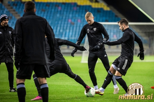 Uradni trening Mure pred tekmo z Vitessejem.
