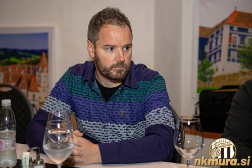 Trener Mure, Damir Čontala.