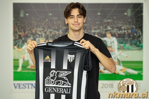 Miha Kompan Breznik leta 2022.