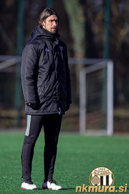 Pomočnik trenerja Milan Anđelković.