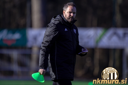 Trener Damir Čontala.