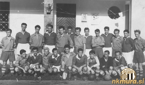 Sobota in sindikalna reprezentanca Splita. Nogometaši Sobote, ki so v svetlejših dresih stojijo od leve: Janez Horvat, Mirko Babič, ?, Franc Kološa, Jurij Vrtarič, Franc Sečko, Aki Norčič. Čepijo: Feri Kološa, Ludvik Norčič, Ciril Klajnšček in Alojz Režonja (vratar).