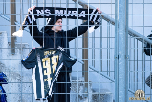 Navijač Mure v Sežani.