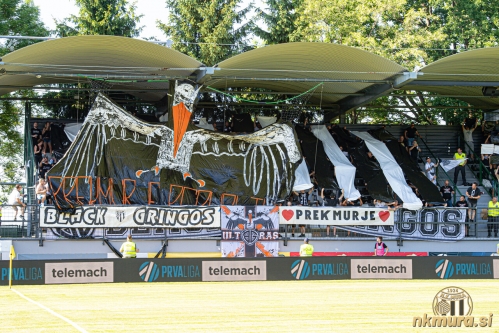 Navijaška skupina Black Gringos.