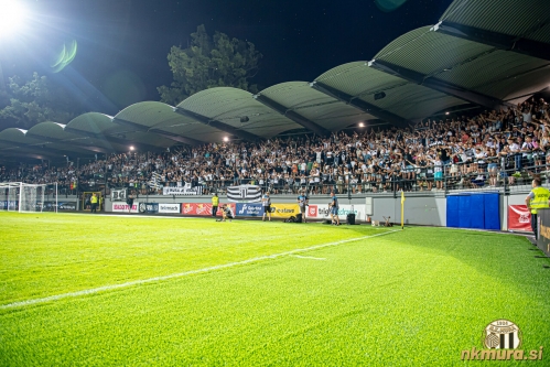 Polne tribune Fazanerije.