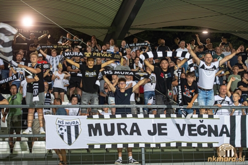 Tribune Fazanerije.