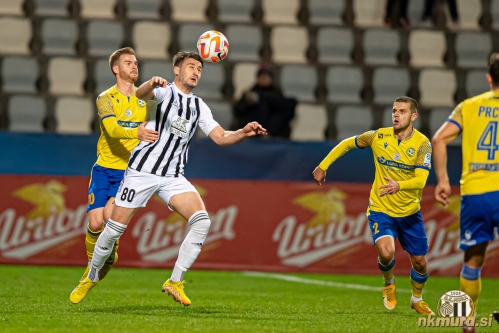 Nikola Petković in Rudi Požeg Vancaš. Akcijo spremlja Milan Šimčak.