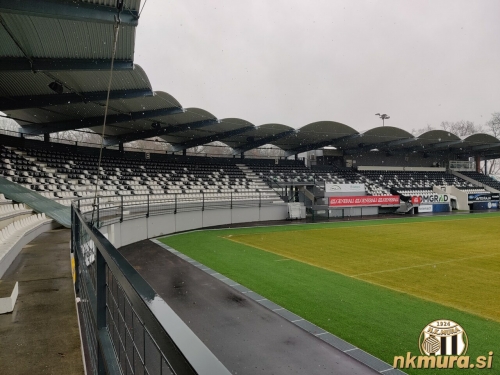 Tribune Fazanerije.