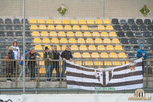 Navijači Mure v Sežani.