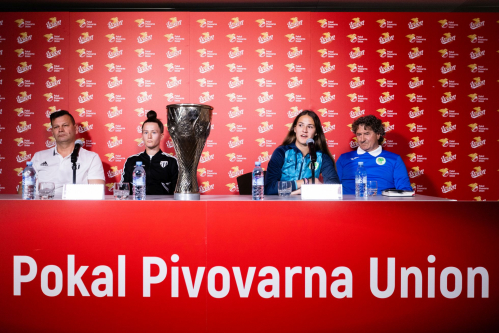 Novinarska konferenca pred finalom pokala. Od leve: Robert Berendijaš, Špela Kolbl, Ana Milović in Zlatko Gabor.