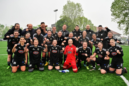 Murašice po osvojitvi naslova državnih prvakinj. Zgornja vrsta: Štefan Kozic (športni direktor), Smiljan Fekonja (predstavnik sponzorja Nona), Robert Berendijaš (trener), E. Kos, Robert Kuzmič (predsednik), Marsel Müller (fizioterapevt), Dejan Škerlak (tehnični vodja), Denis Vöröš (trener vratark). Srednja vrsta: Horvat, Korošec, L. Kos, Karič, Eferl, Hrga, Bomfim, Matos, Rakovec. Čepijo: Vasović, Klopčič, Kolbl, Kocijan, Rozmarič, Sok, Dolinar.