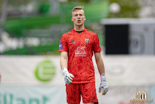 Klemen Mihelak je po izboru obiskovalcev strani NK Mura skozi čas izbran za najboljšega posameznika spomladanskega dela sezone 2022/23.