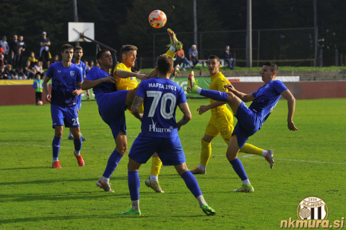 Drugoligaški prekmurski derbi med Beltinci in Nafto. Tekma je bila odigrana 16. oktobra 2022.