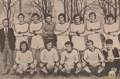 Moštvo Mure leta 1974. Stojijo od leve: Stanko Maučec (trener), Stanko Kopač, Vladimir Kukanja, Zoran Cirkvenčič, Drago Posavec, Nedeljković, Nikola Škrbić, Jože Husar. Čepijo: Mito Mörec, Ivan Turčik, Milan Koblencer, Željko Kranjc in Dezider Sraka.