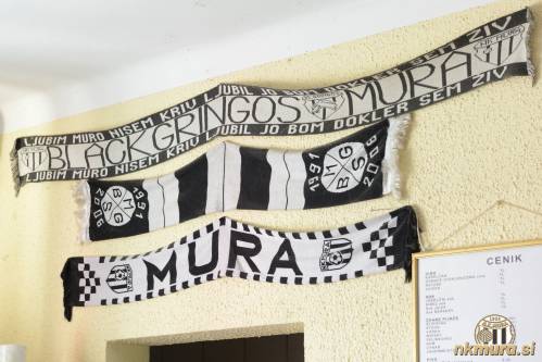 Murini šali.