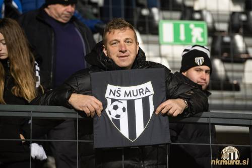 Gledalci na tekmi Mura : Domžale (10. december 2023).