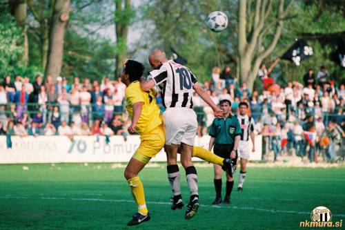Marinko Šarkezi in Marijan Bakula na tekmi Mura : Beltinci (28. april 1996).
