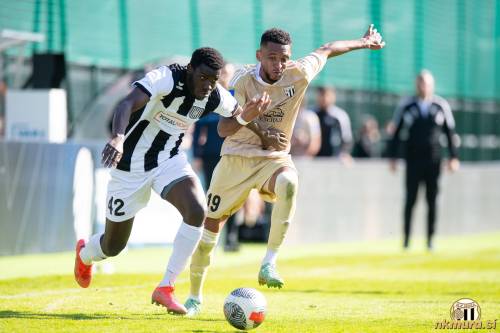 Toura Diaby in Julien Lamy.