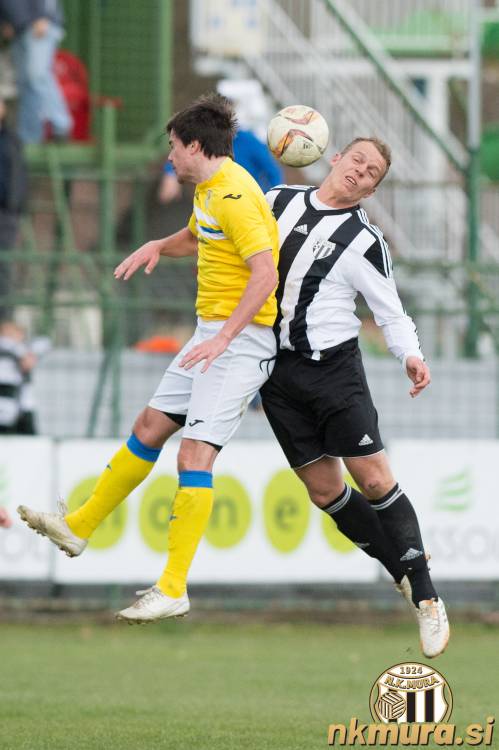 Denis Potrč v dvobobju z igralcem Križevec.