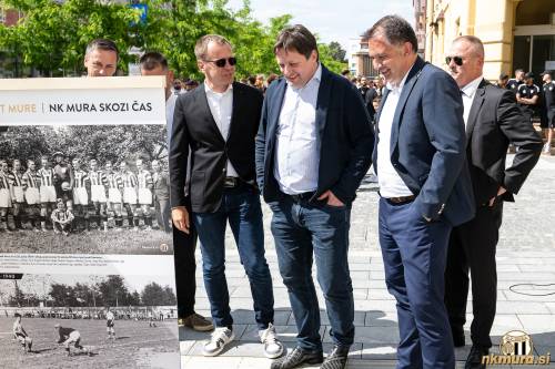 Predsednik Robert Kuzmič v družbi direktorja Panvite Petra Polaniča (levo) in župana Murske Sobote Damjana Anželja (desno).