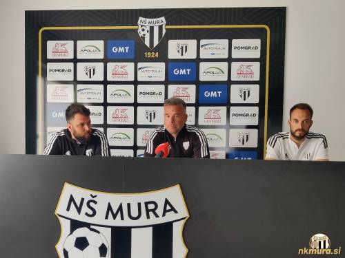 Smiljan Kuhar (medijski predstavnik), Anton Žlogar (trener) in Žiga Kous (kapetan).