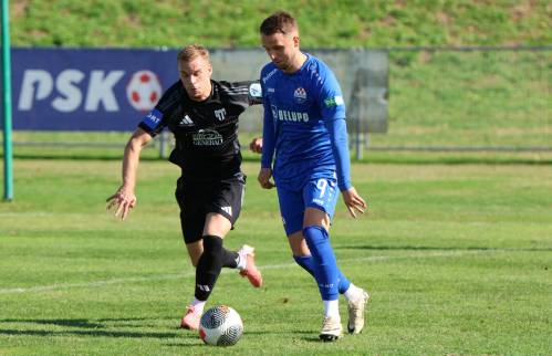 Aljaž Antolin in Robert Murić v dresu Slaven Belupa.
