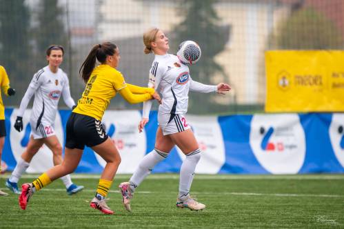 Ayla Skenderović in Lea Dolinar.