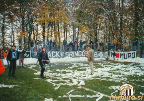 Po koncu tekme so Black Gringosi prišli na igrišče in pozdravili svoje ljubljence.