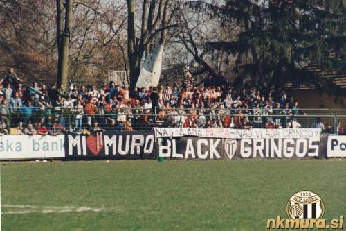 Navijaška skupina Black Gringos.