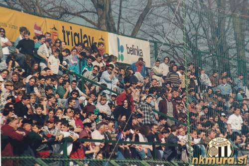 Severna tribuna.