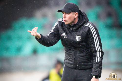 Matjaž Kek na tekmi Olimpija : Mura, 12. marca 2025.