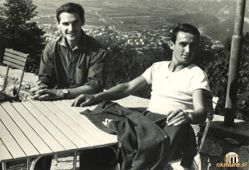 Emil Miloševič (desno) in Anton Šarotar na hribu Sabotin pri Novi Gorici. Fotografija je nastala v šestdesetih letih pred tekmo z Gorico.