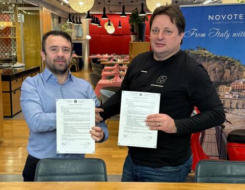 Direktor kluba FC Elimai Fedor Siminidi Anatolievich (levo) in predsednik Mure Robert Kuzmič.