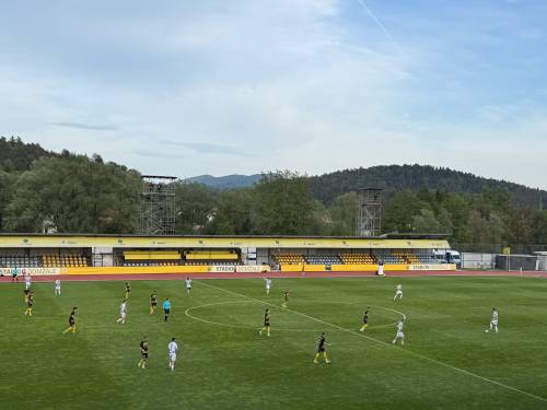 Utrinek s tekme Radomlje : Mura.