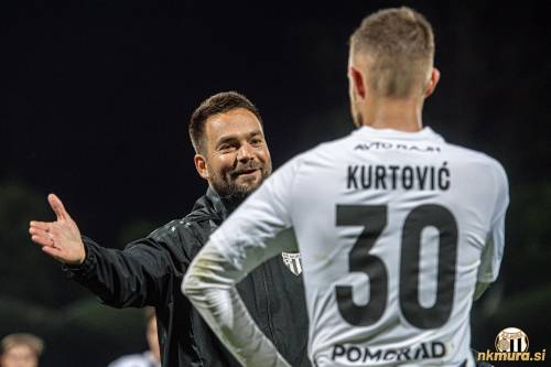 Pomočnik trenerja Srdjan Bugarski in Almin Kurtović.