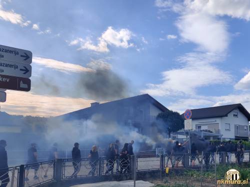 Na Razlagovi ulici.