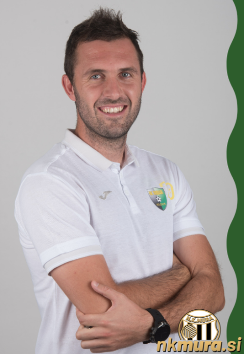 Žiga Kljajić kot pomočnik trenerja Marijanu Pušniku pri velenjskem Rudarju med letoma 2017 in 2019.