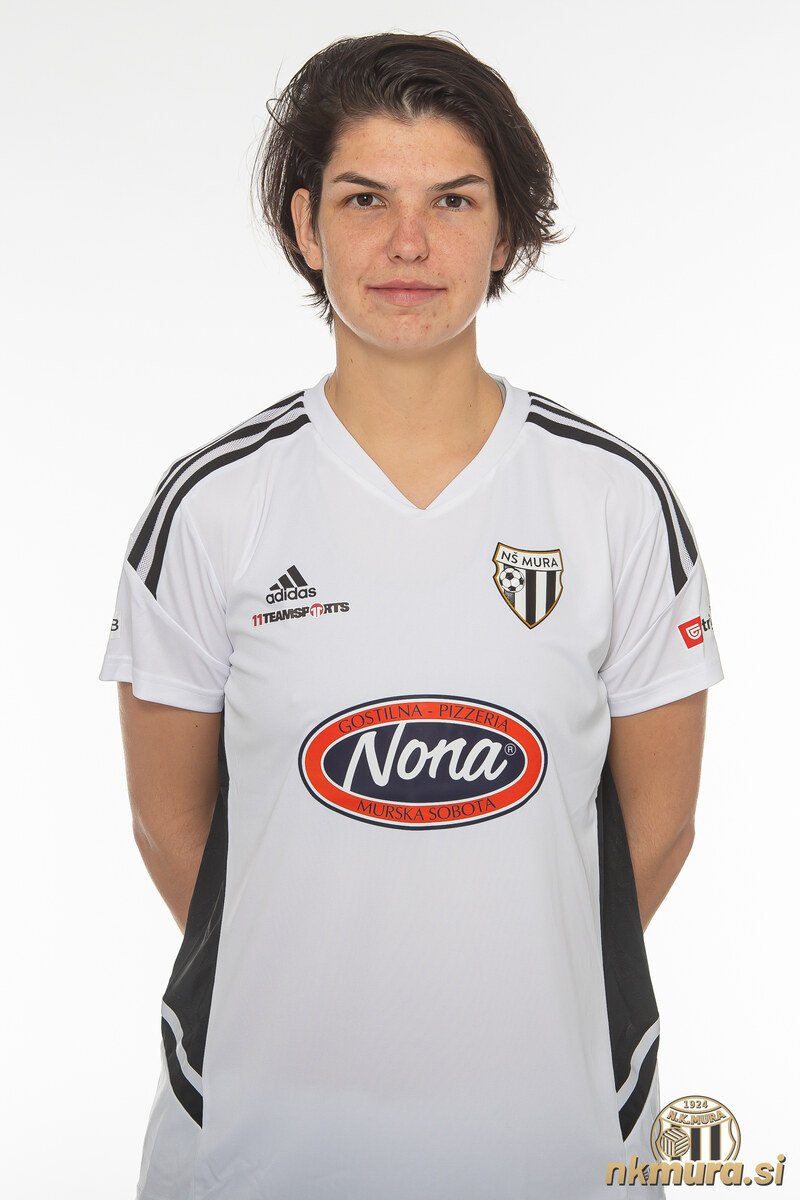 Evelina Kos leta 2023.